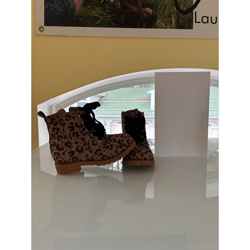 Wonder Nation Leopard Print Combat Boots – Toddler Size 8